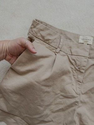 Sézane Paris France Pleated Cuffed ROME Chino Shorts in Beige - Size FR 40 US 8 4