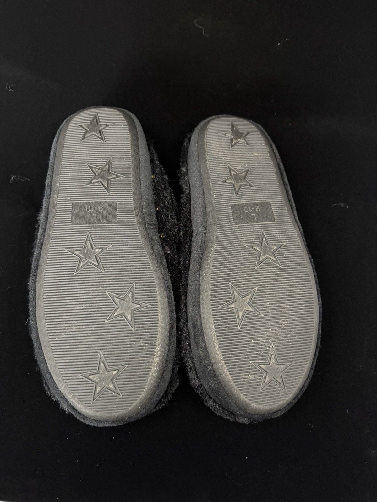 Steve Madden Women’s Black Faux Fur Sequin Slip-On Closed Toe Slippers US 9 5