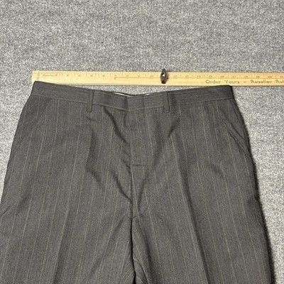 Adolfo Suit  Men’s 42R Classic Fit Charcoal Gray Wool Blend Pinstripe  17