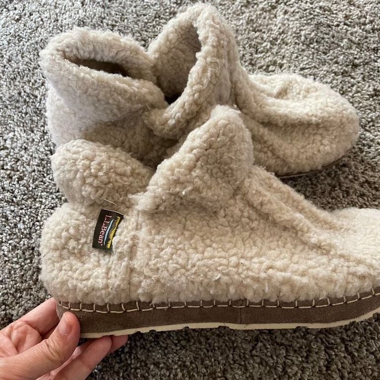 L.L. Bean Women's Size 9 Cozy Sherpa Boot Slippers Winter Warm 8