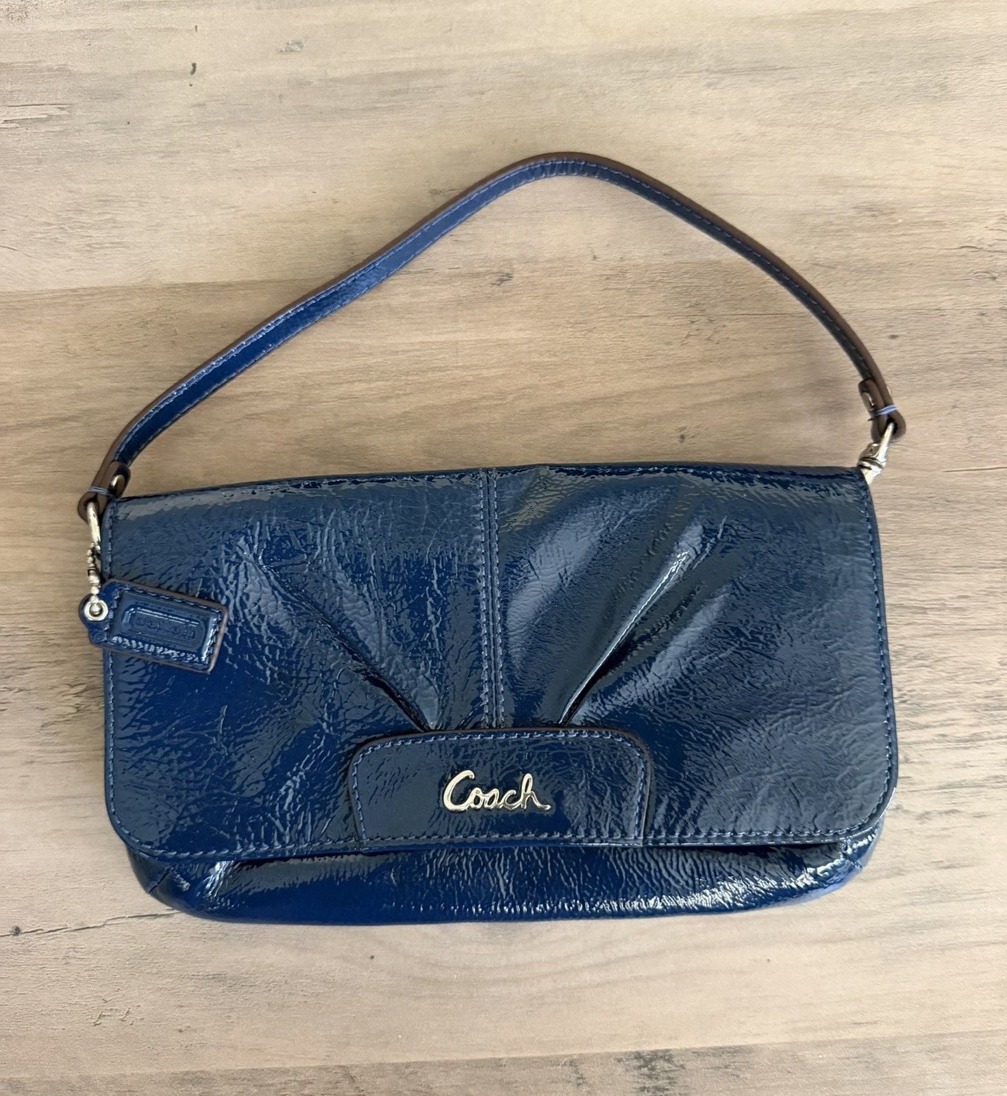 Coach Ashley F49415 Navy Patent Leather Large Flap Wristlet Pleated Gold Logo 2