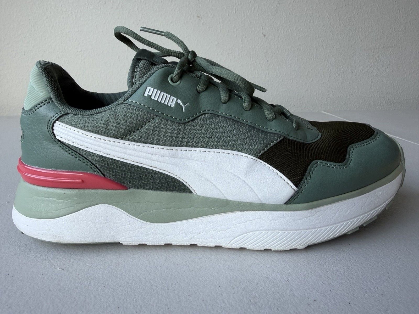 PUMA Women’s SoftFoam+ Low Top Lace-Up Sneakers Green White Pink 9