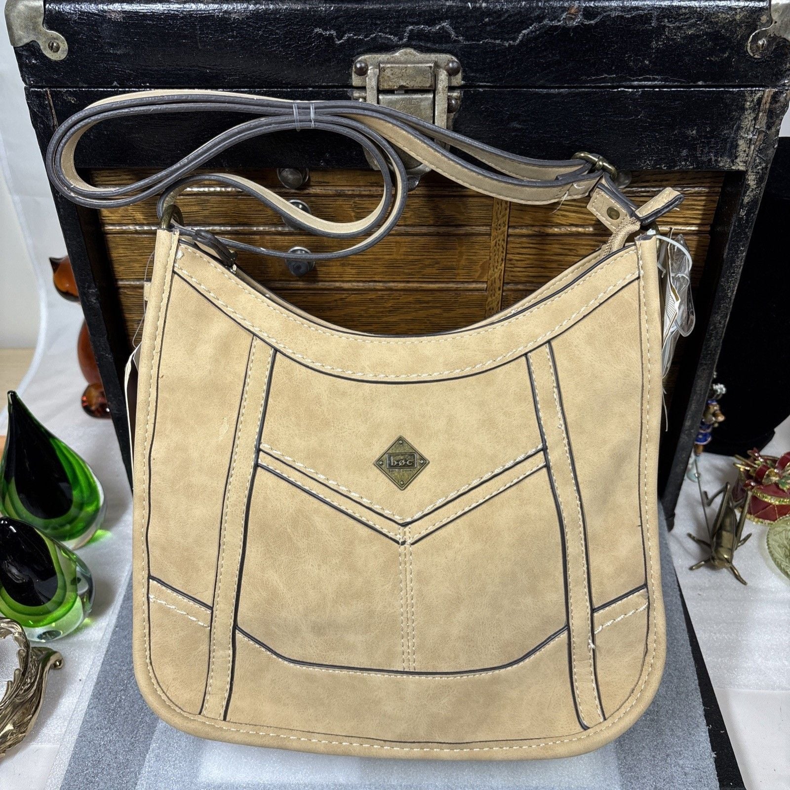 Born Concept BOC Crossbody Charging Shoulder Bag Vegan Suede Fawn NWT 2