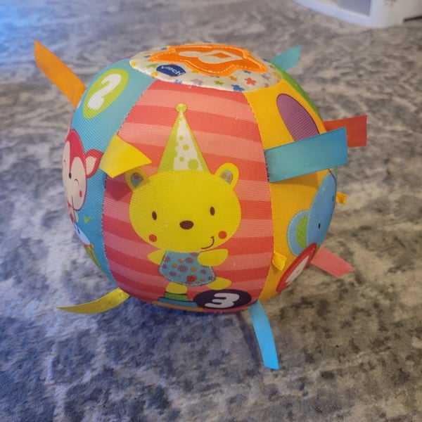 VTech Lil Critters Roll & Discover Ball,Multicolor