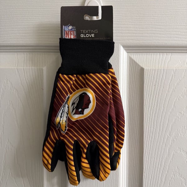 NFL Vintage Washington Redskin Texting Glove Touchscreen Compatible Cold Weather