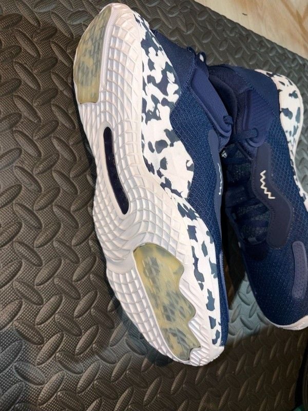 adidas D.O.N. Issue 3 Team Navy Blue Camo Basketball Shoes 8