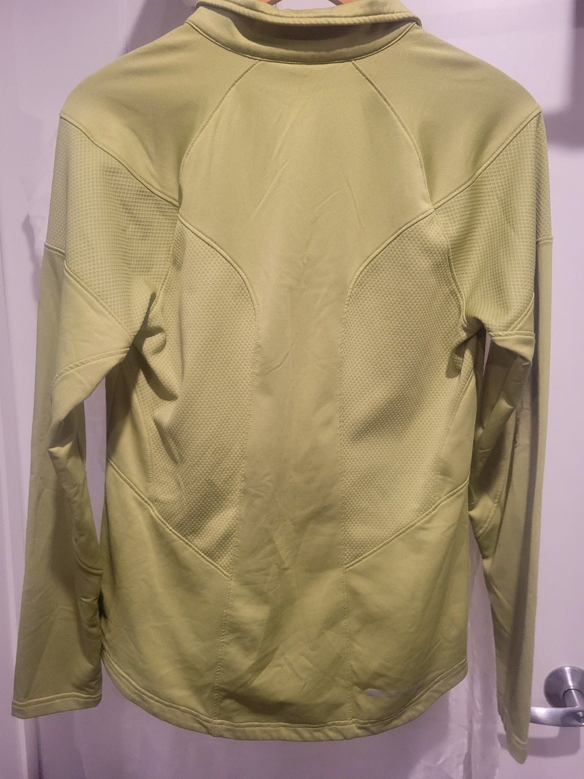 Ariat Tech Women's Pullover Size M- Lime Green 12