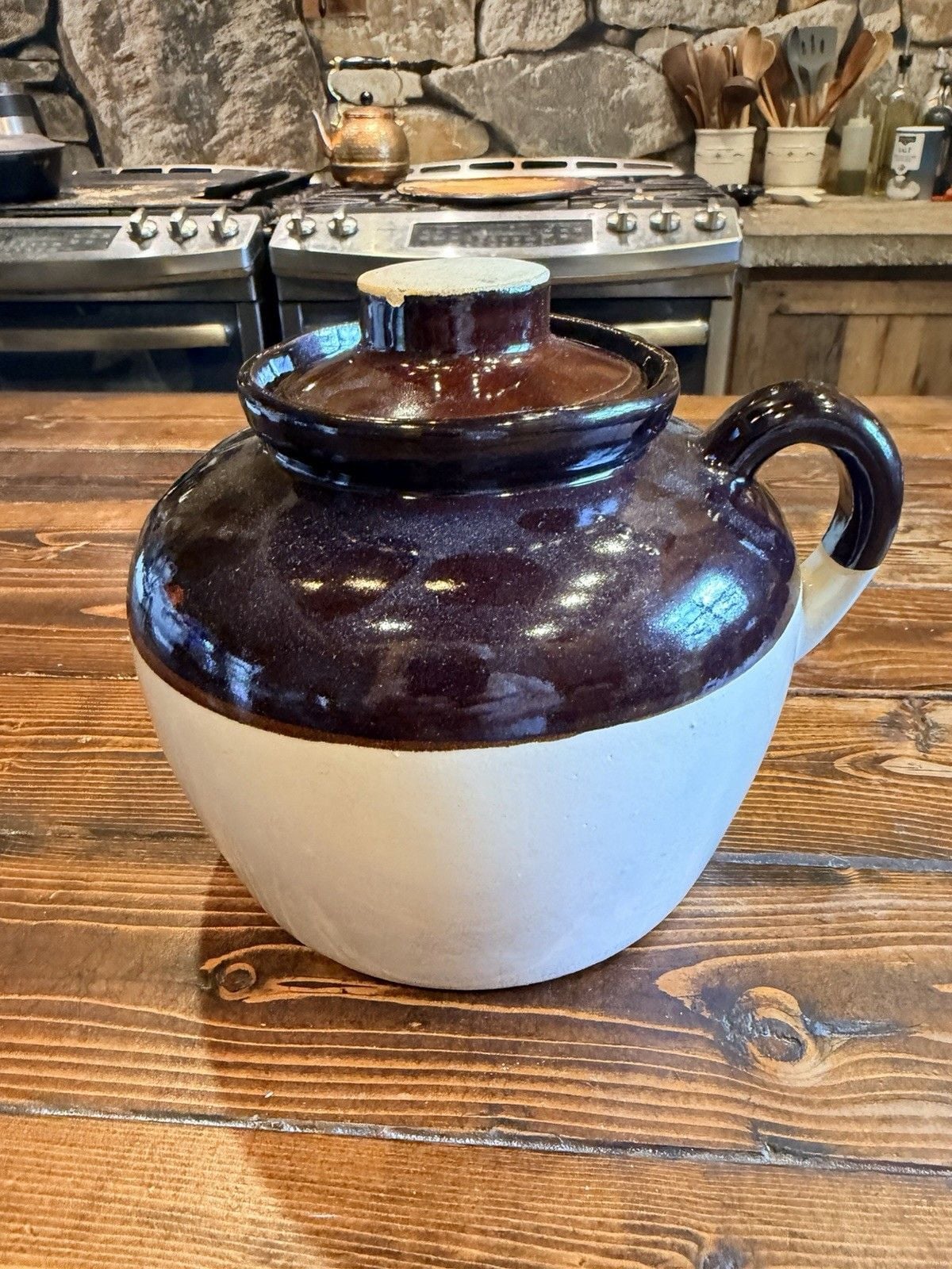 Vtg RRP Co Roseville Ohio 121 Stoneware Bean Pot Crock Two Tone Brown Cream Lid 2