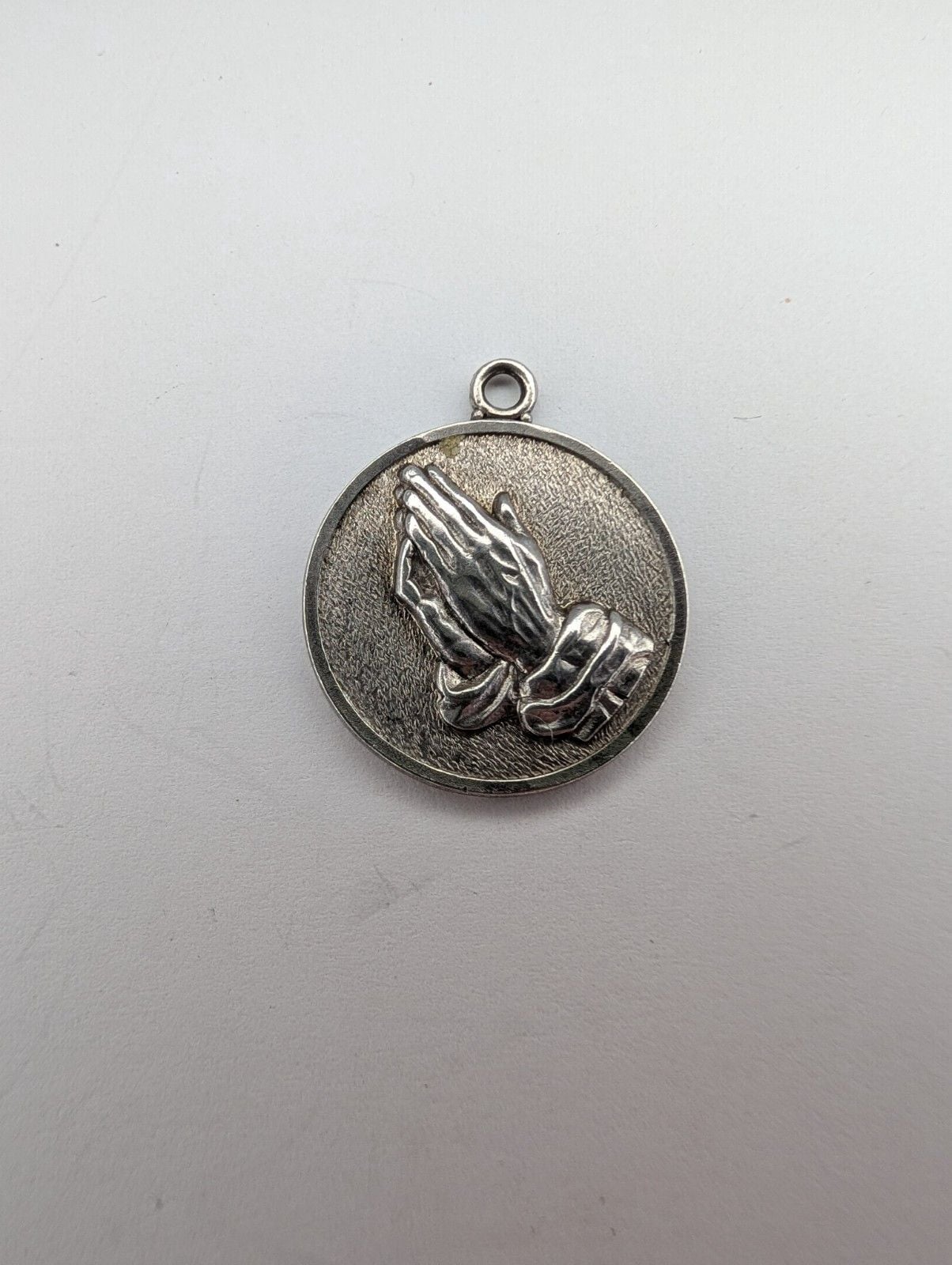 Vintage Sterling Silver Albrecht Dürer’s praying hands And Prayed Pendant Charm 2