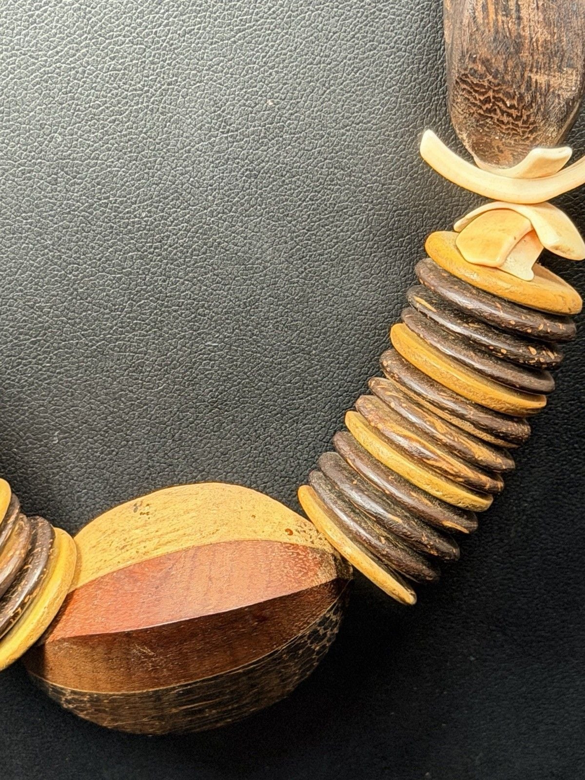 Vtg Boho Natural Coconut Shell Disc Heishi Bead Wooden Tribal Statement Necklace 3