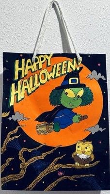 RARE VTG NOS Happy Halloween Witch Flying Over The Moon Gift Bag Made In Taiwan 1
