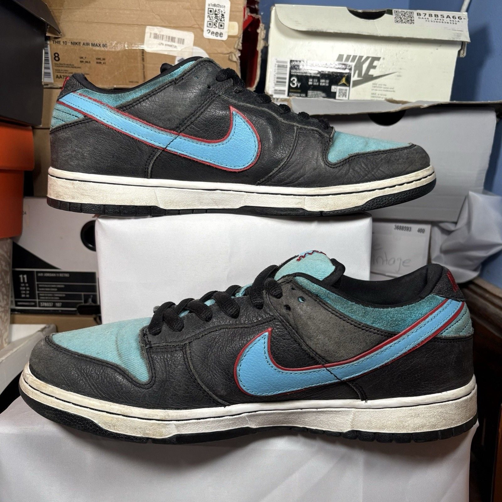 Size 10.5 - Nike Dunk Premium SB Low Angels & Demons 3