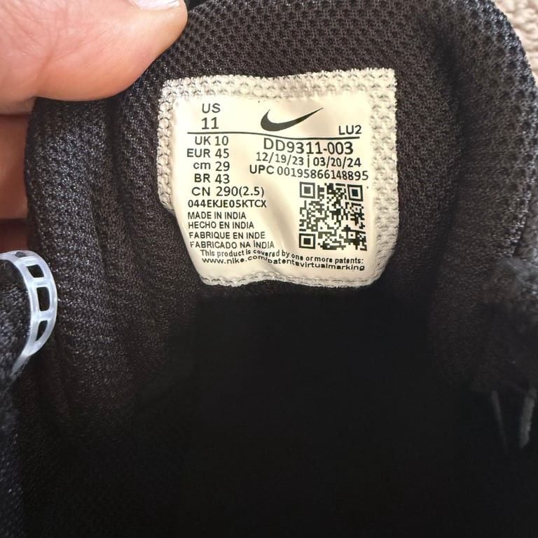 NWOT Nike Men's Fly.by Mid 3 Black Athletic Sneakers Shoes Size 11 Outdoor 9