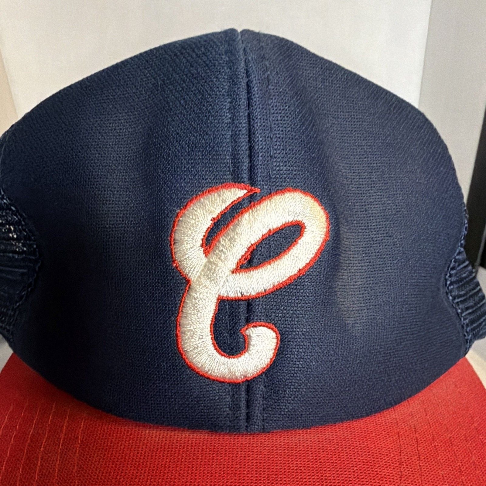 MLB Officially Licensed Vintage Chicago White Sox Trucker Mesh Snapback Cap M/L 3
