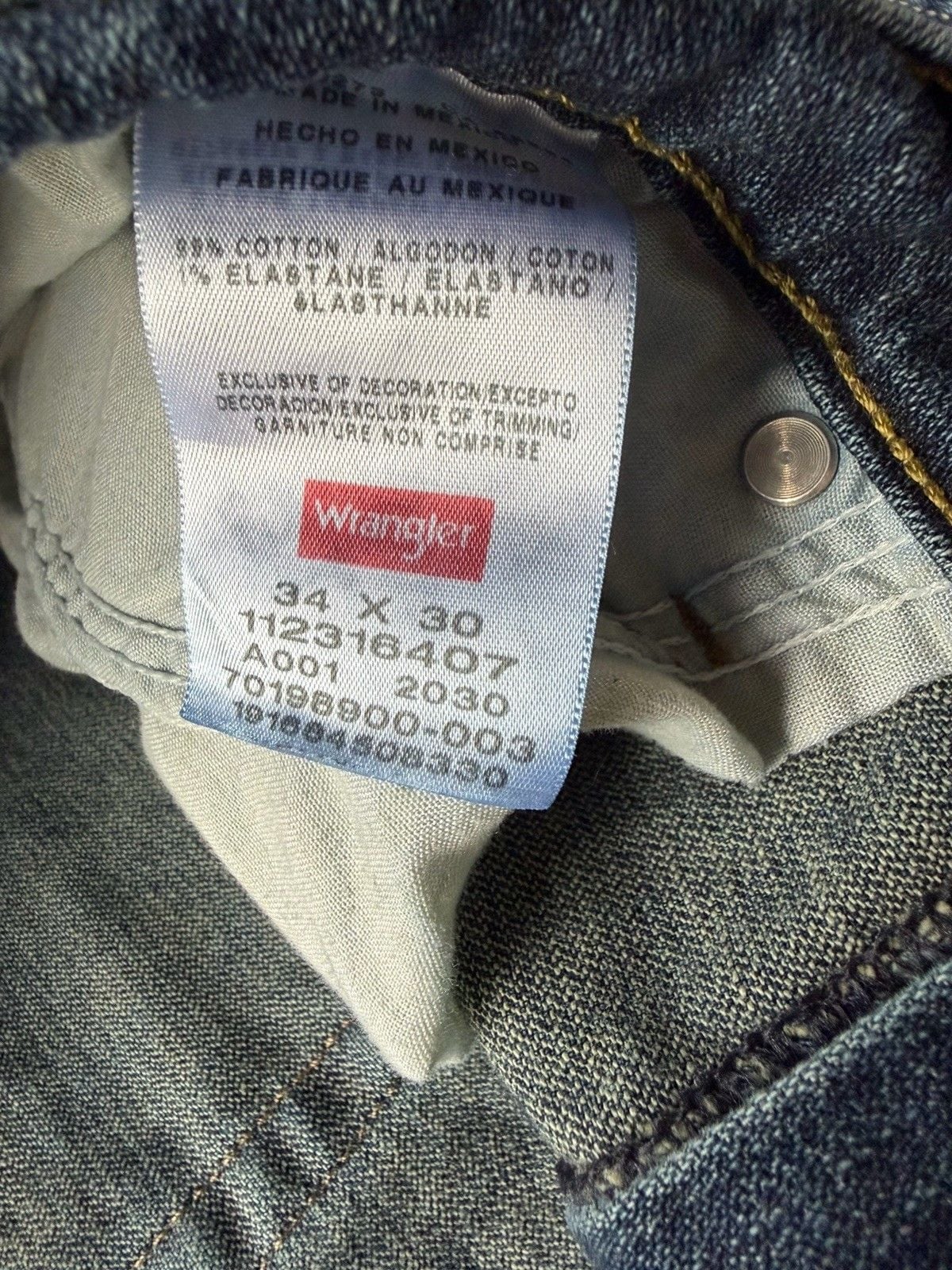 Wrangler Men’s Relaxed Fit Bootcut Blue Medium Wash Stretch Denim Jeans Mid Rise 6
