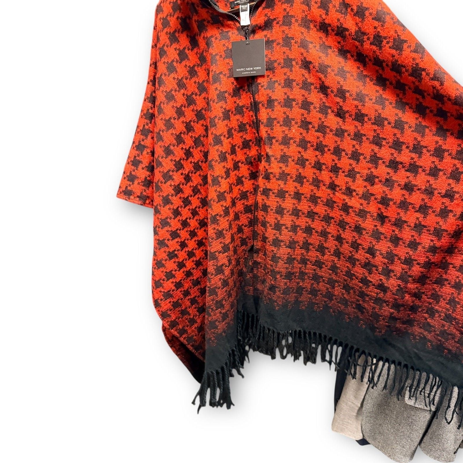 Marc New York Andrew Marc Houndstooth Fringe Poncho Cape Red Black One Size NWT 7