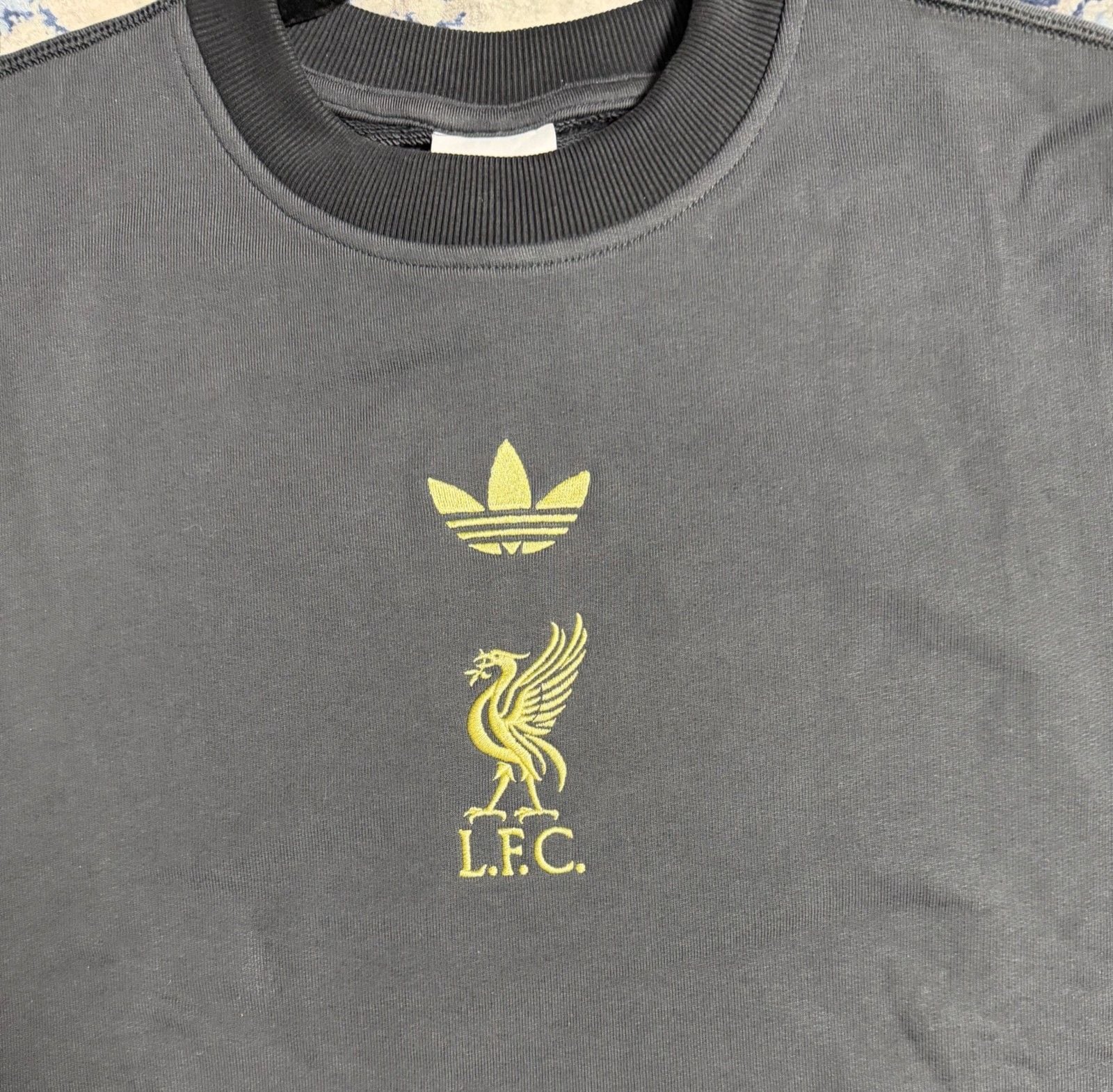 Adidas LFC Crewneck Sweatshirt size Medium Black Cotton Polyester 4