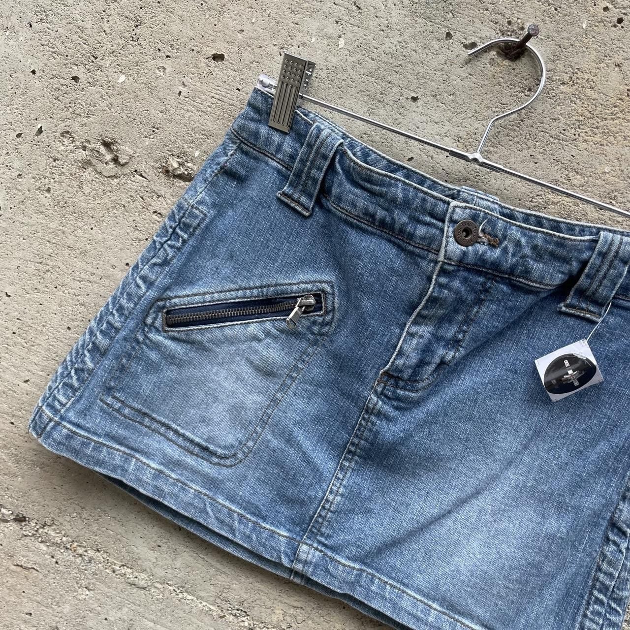 2000s denim mini skirt 5