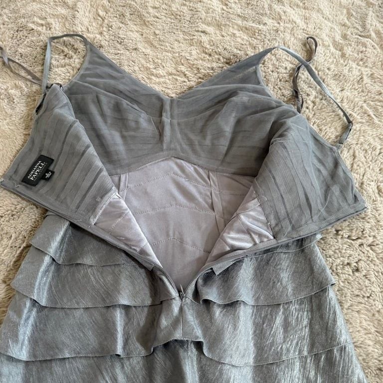 Adrianna Papell Occasions Sz 4 Silver Gray Metallic Tiered Ruffled Cocktail Dress 11