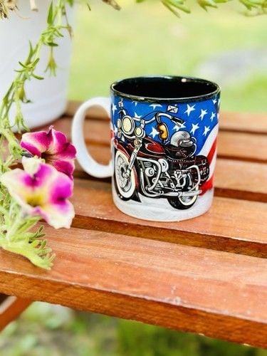 VTG NOS Great Gift For Bikers Coffee Mug With Motorcycle & The American Flag 4”T 6