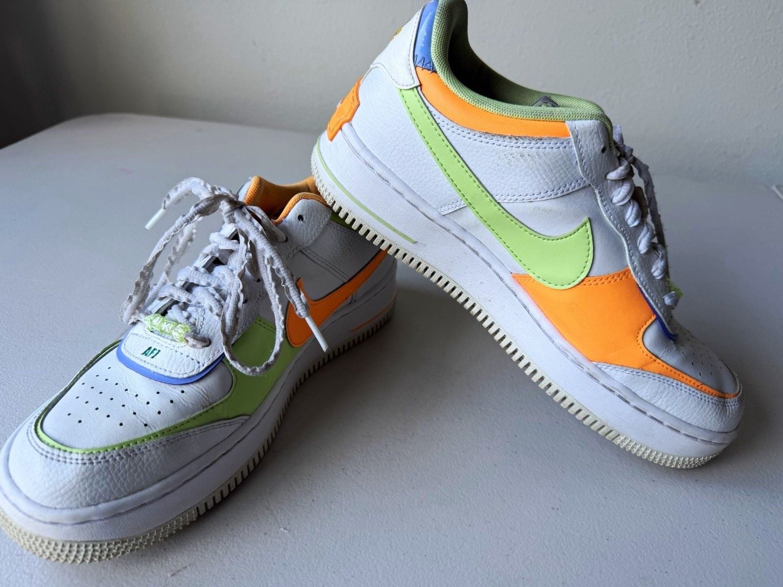 Nike Air Force 1 Low Top Men’s Colorblock Lace-Up Sneakers White Orange Green 2
