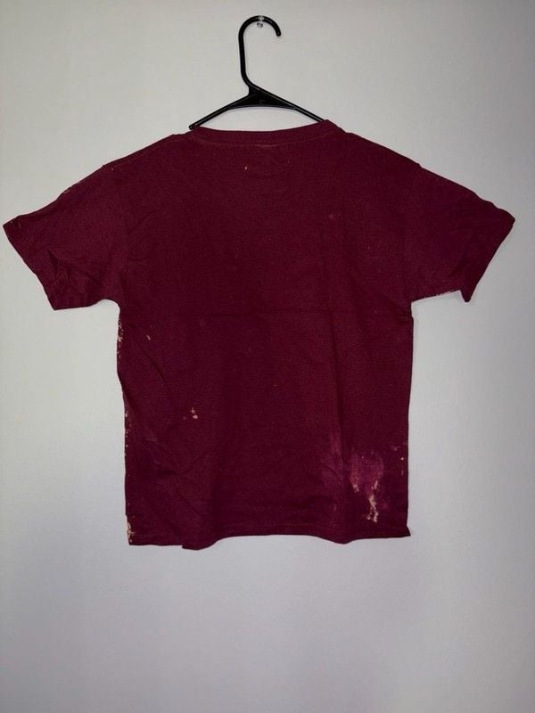 Gildan Heavy Cotton Maroon Bleach Splatter Acid Wash T-Shirt Youth Small 4