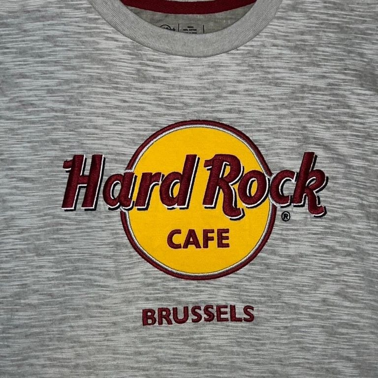 Hard Rock Cafe Brussels Embroidered Grey Cotton t-shirt. Brand New With Tags in Perfect Condition.
Size - S
pit to pit - 18”
Length - 28”
#hardrock #hardrockcafe #new #embroidered #brussels 3
