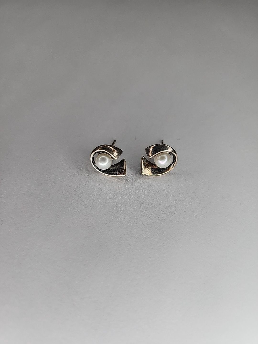 Sterling Silver Pearl Earrings 2