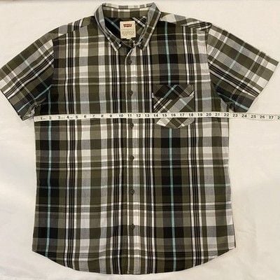 Levi’s Men's Classics Short Sleeve Button-Down Plaid Shirt Size L 4