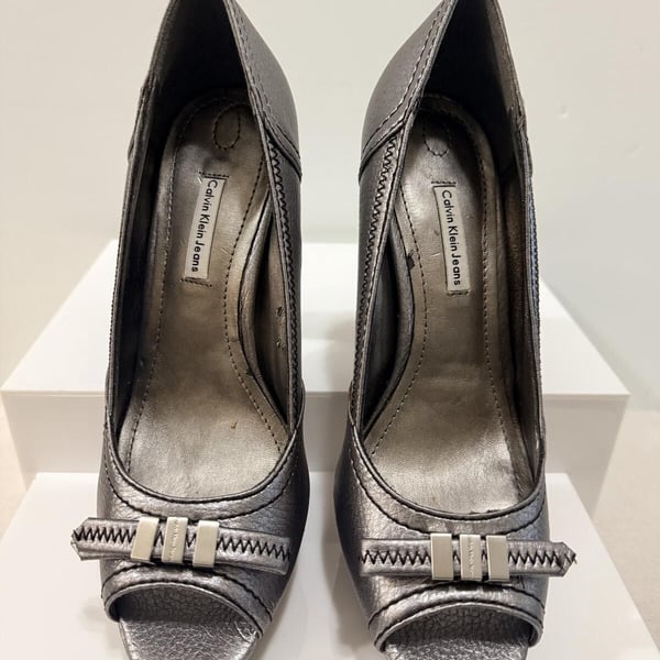 Calvin Klein Jeans Metallic Silver Peep Toe Platform Pumps