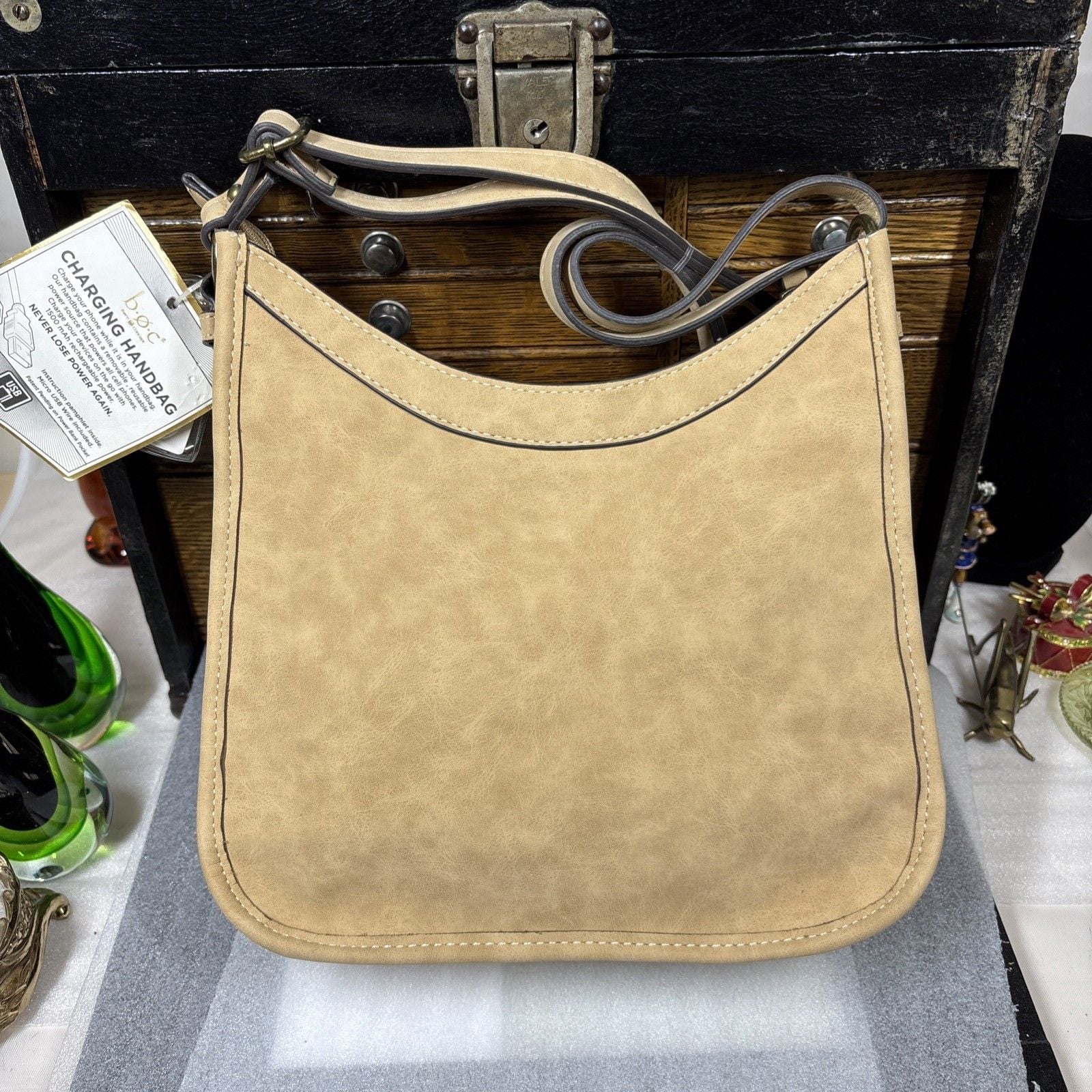 Born Concept BOC Crossbody Charging Shoulder Bag Vegan Suede Fawn NWT 5