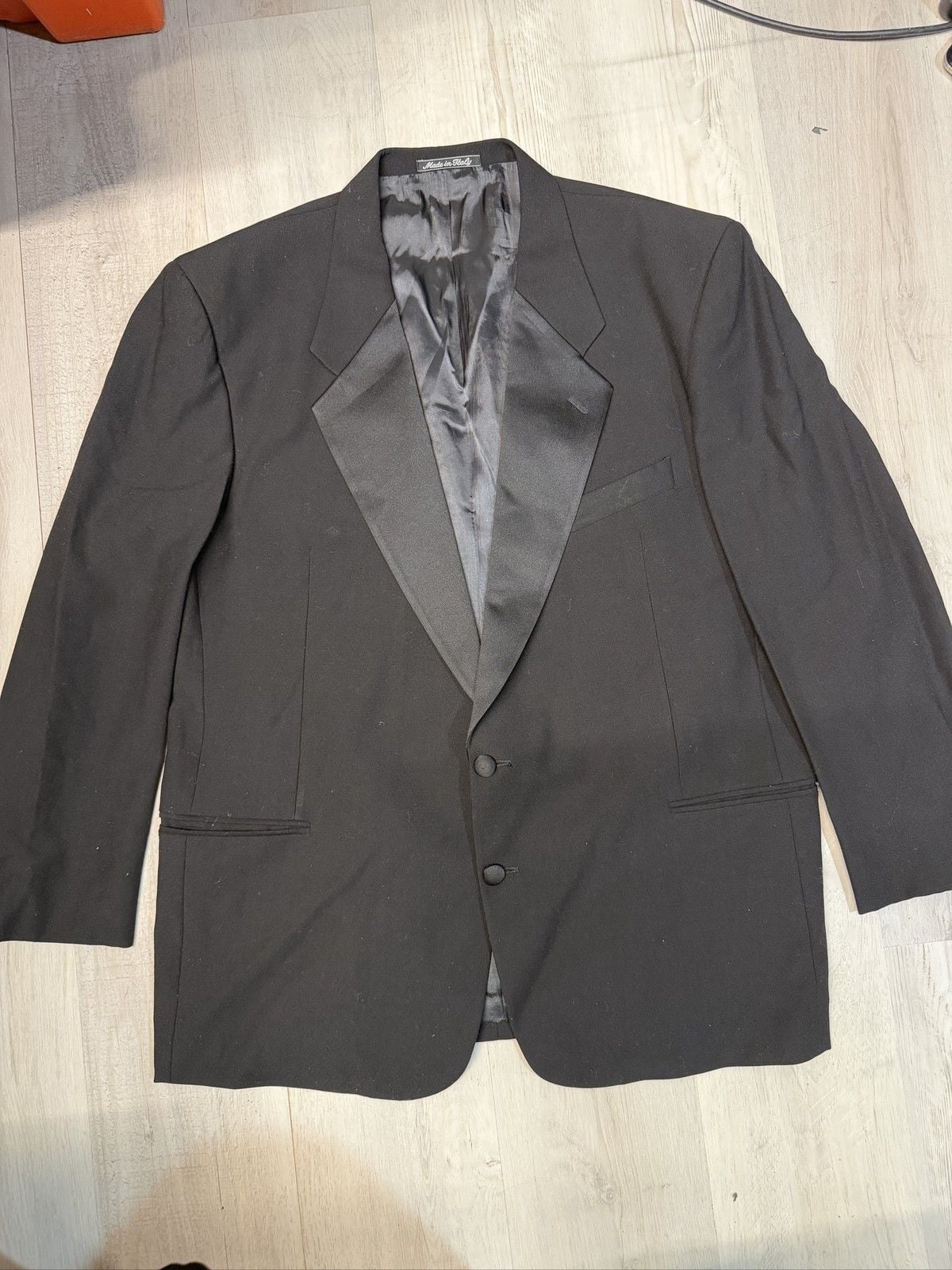 Valentino Uomo Made in Italy Men’s Black Tuxedo Jacket Satin Peak Lapel Vintage 8