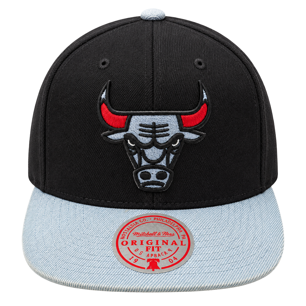 Mitchell & Ness Chicago Bulls Snapback Hat 1