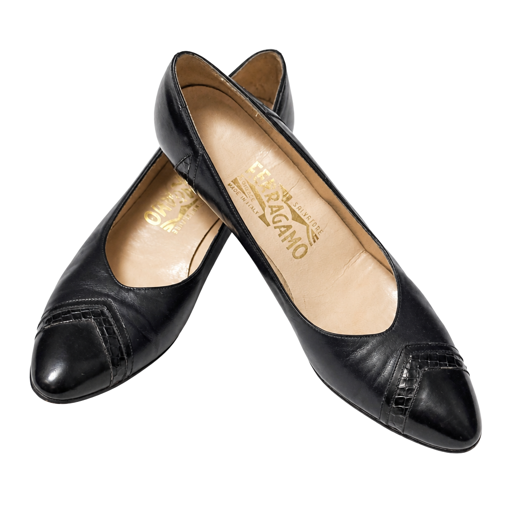 Vintage Salvatore Ferragamo Navy Blue Leather Cap Toe Pumps Women's Sz 8 AAA 1