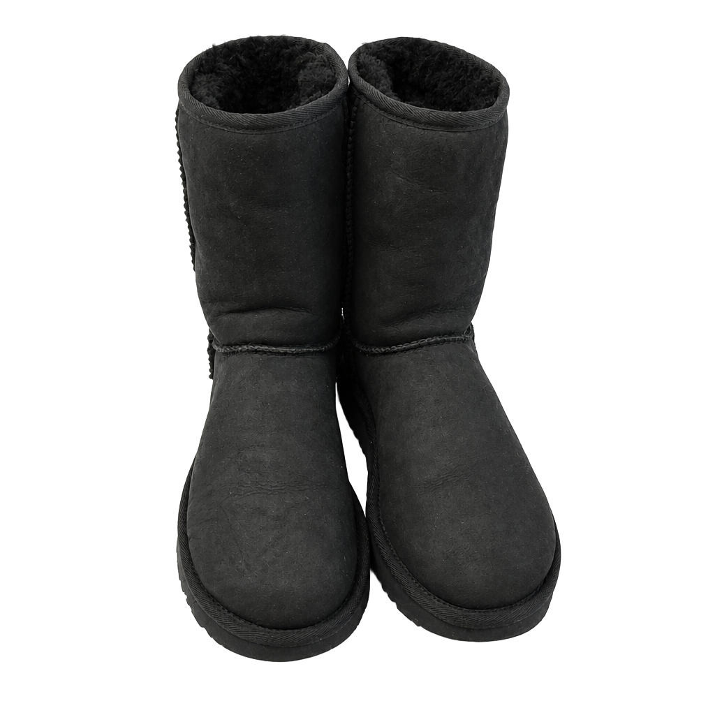 UGG Women's Classic Short Leather Boots Black 1