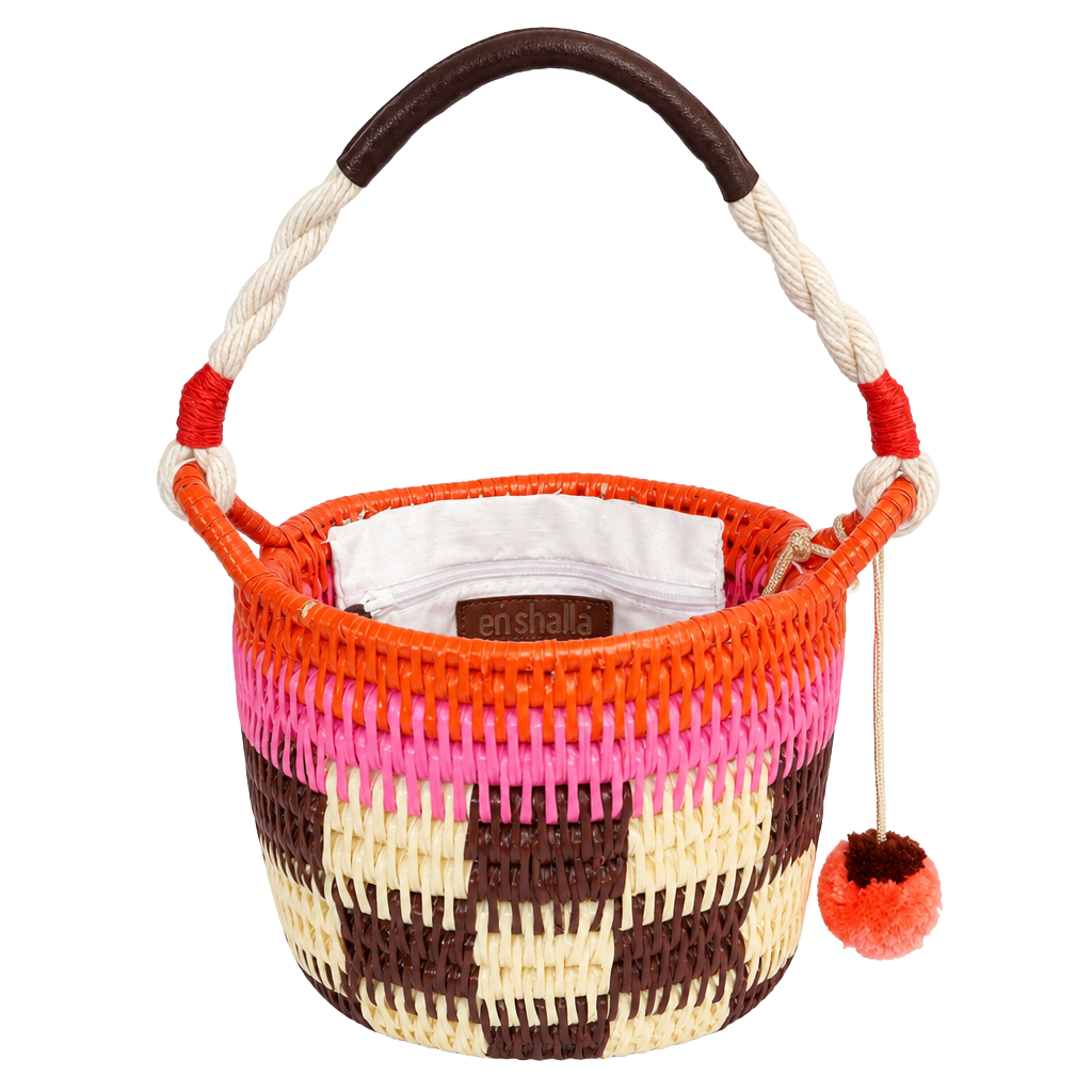 en shalla Mini Bucket Bag with Macrame Handle 1