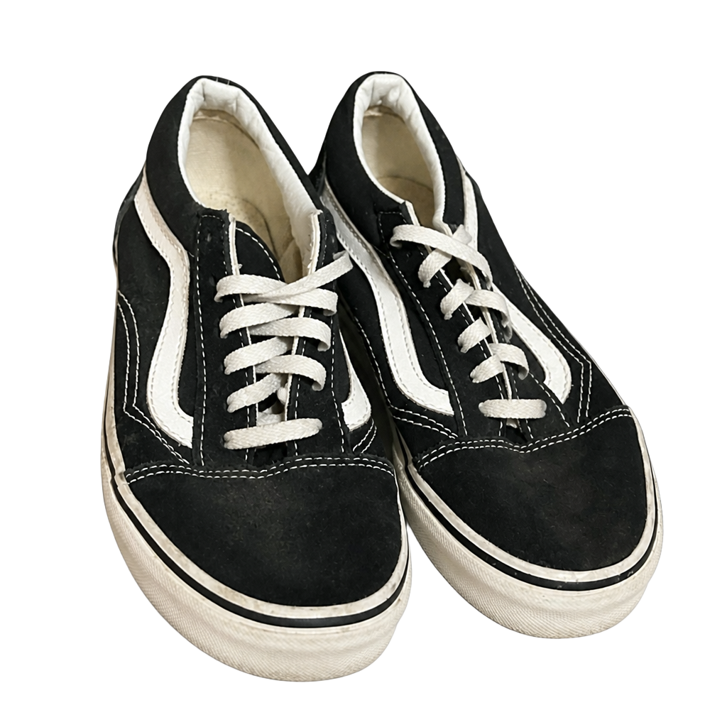 Kids Vans Old Skool Black and White Skate Sneakers 1