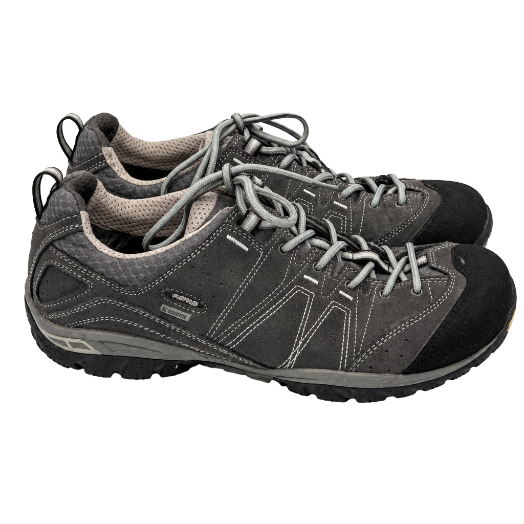 Asolo Men's Hiking Shoes Gray Vibram Soles
Size 10.5
#875
1