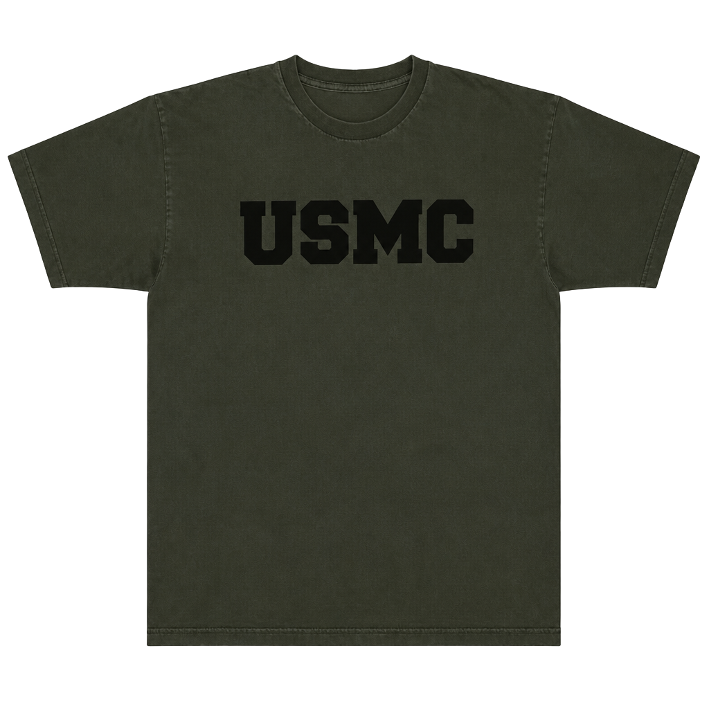 Vintage USMC Made in USA Army Green T-Shirt Size L
Bayside Tag USA made Vintage tee shirt in Great Used Condition with a Sick Vintage Feel. Nice Color, No Major Flaws
Size - L
pit to pit - 21”
Length - 26”
#vintage #madeinusa #usmc #green #tshirt 1