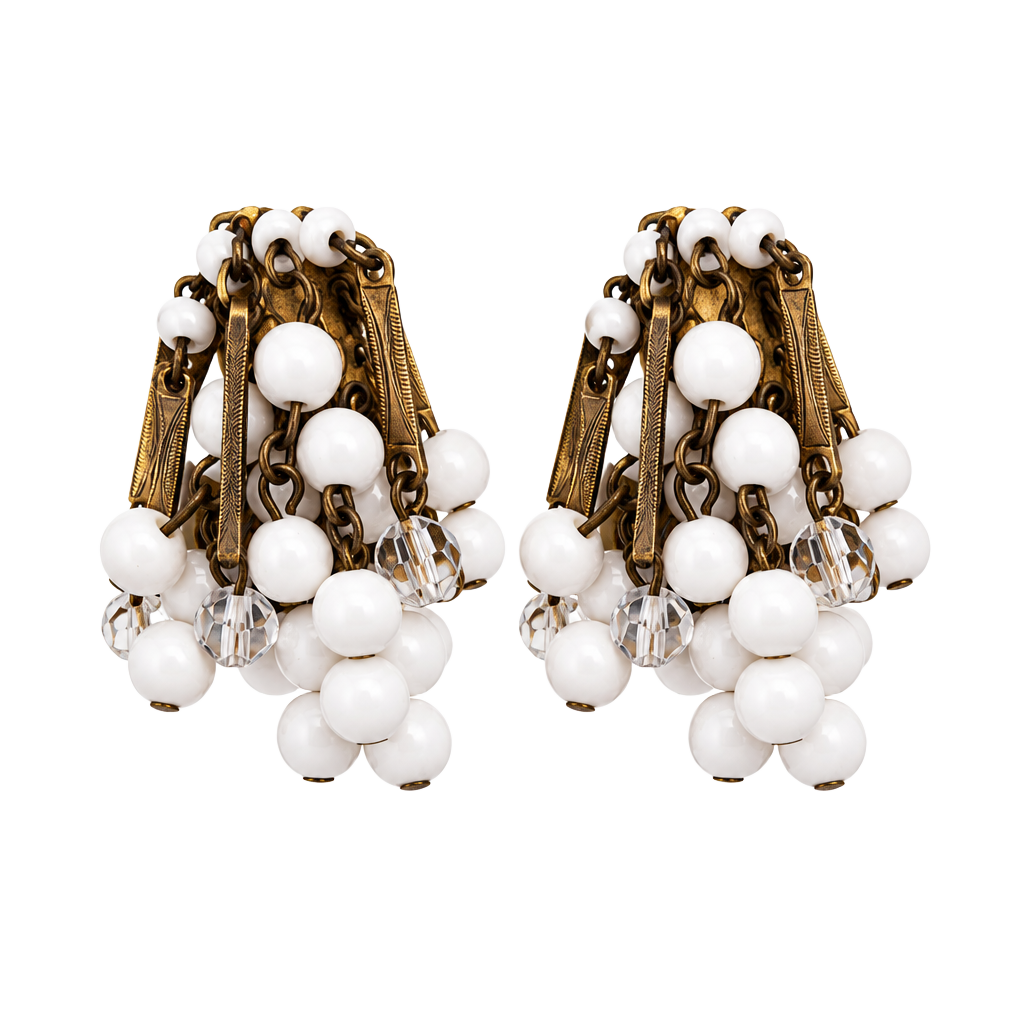 Lisner Vintage White Bead Cluster Clip On Earrings 1