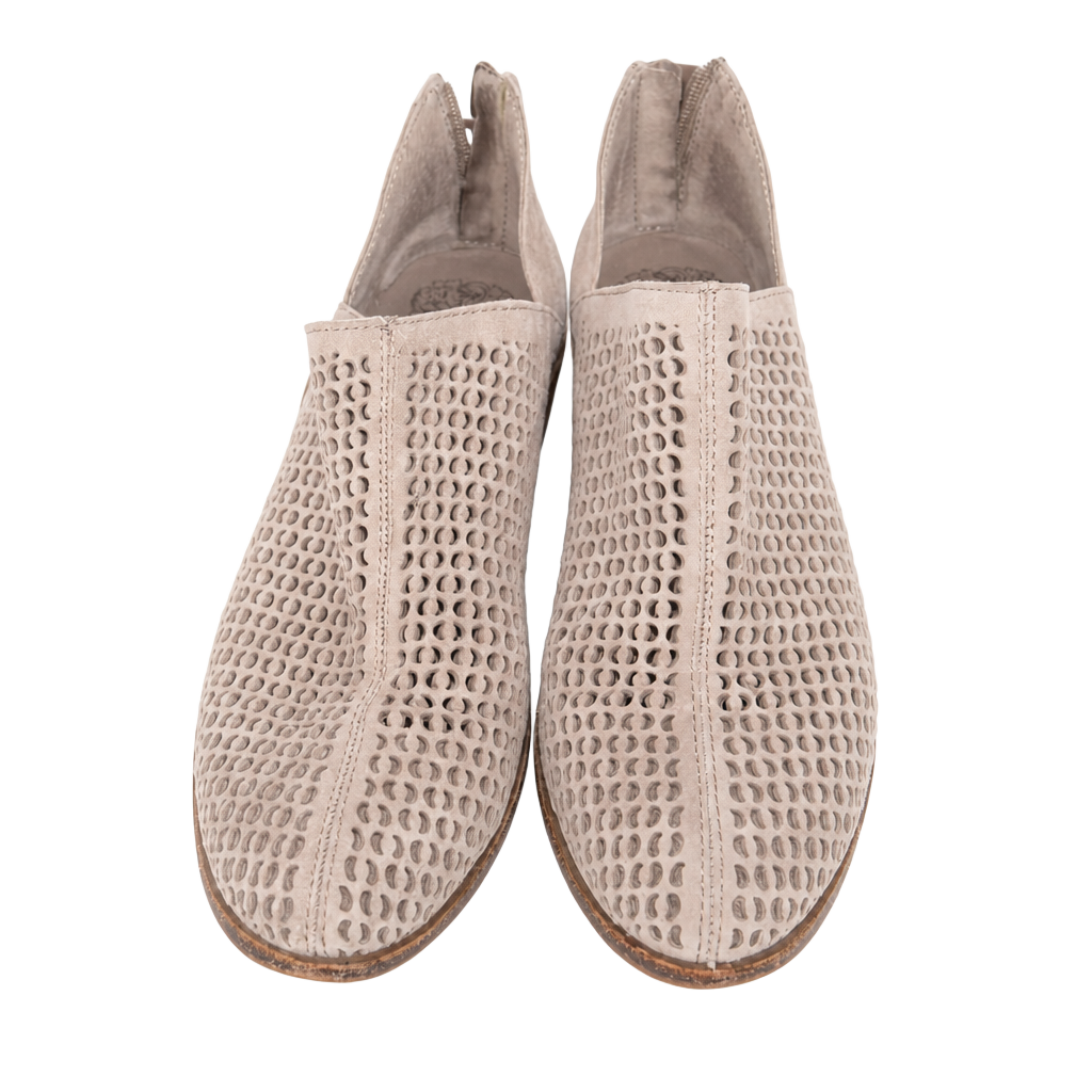 Vince Camuto 1