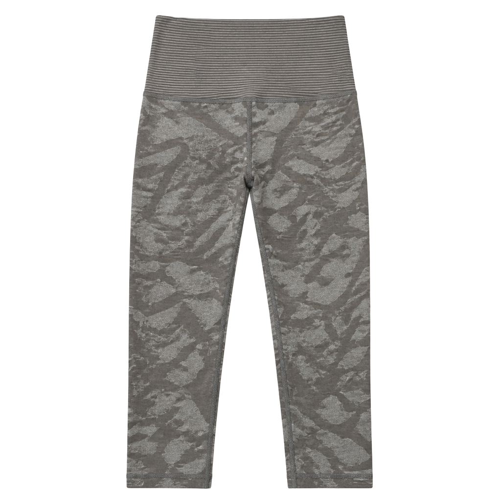 Vuori Women's Crop Leggings See Measurements For Sizing Read Description 1