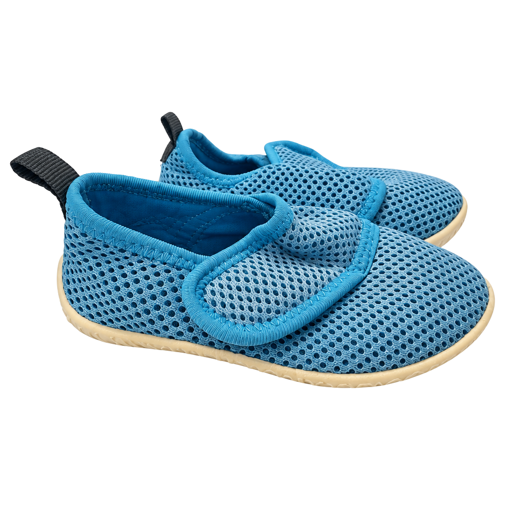 Cat & Jack Kids Blue Mesh Water Shoes Size 5/6 1