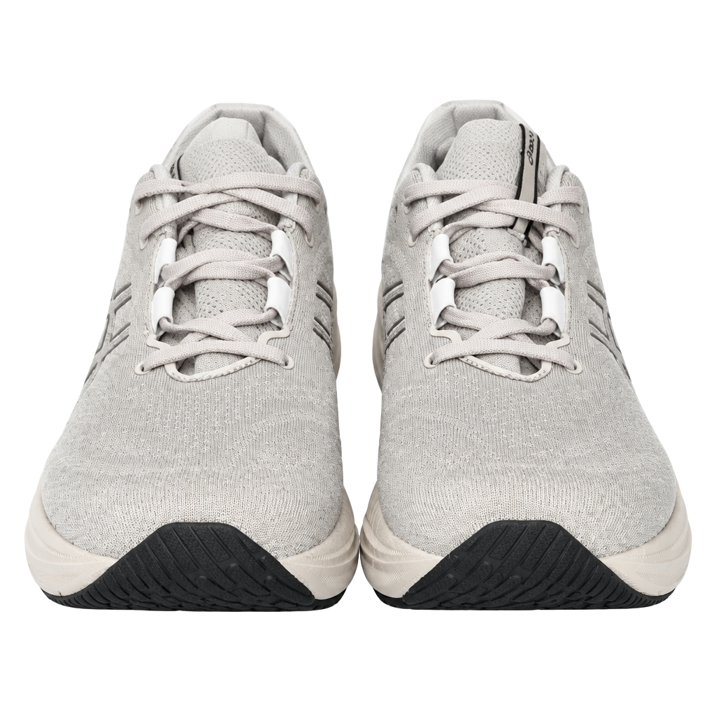 No.62 Asics Gel-Nimbus 26, Cream Running Shoes. Size 11.5 Mens 1