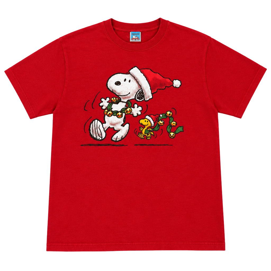 Vintage Early 2000's Peanuts Snoopy and Woodstock Christmas Holiday Graphic T-Shirt
1