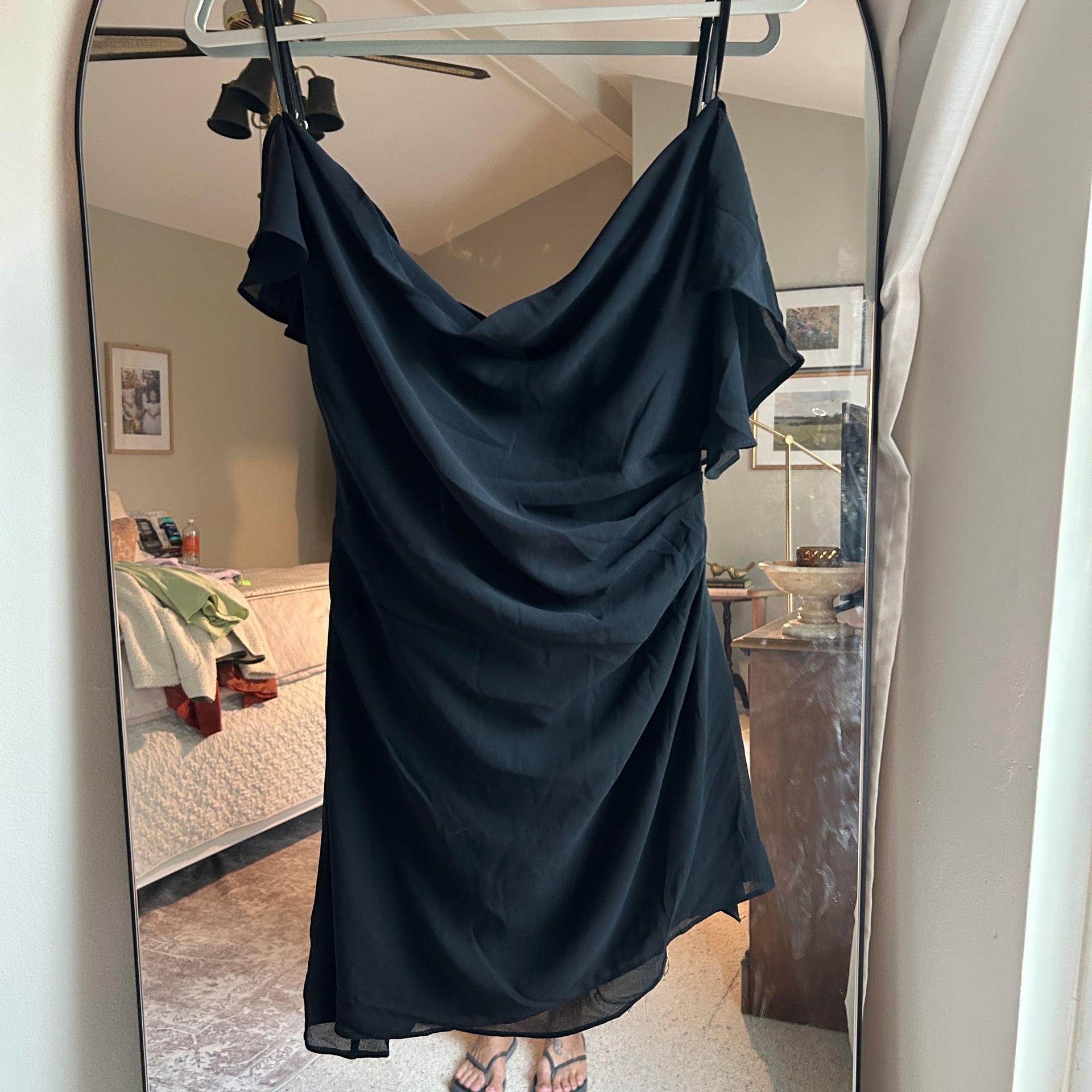 Oh polly dress, worn for a few hours. Perfect condition 2