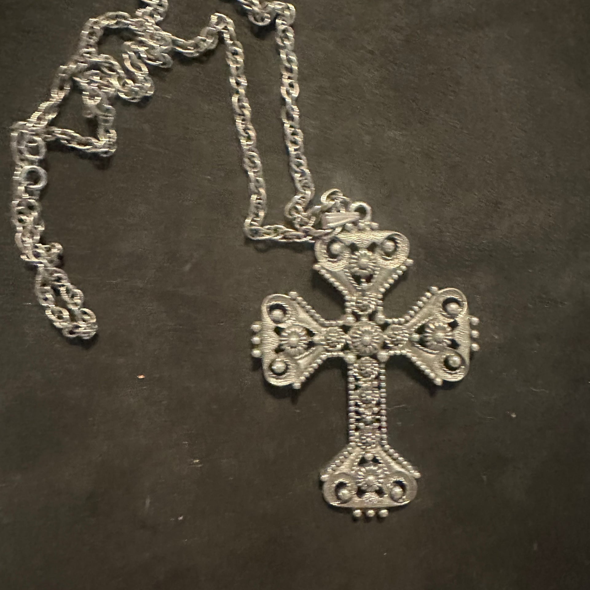 Vintage Sarah Coventry 1974 Limited Edition Florentine Cross Pendant Necklace 24 inch 3
