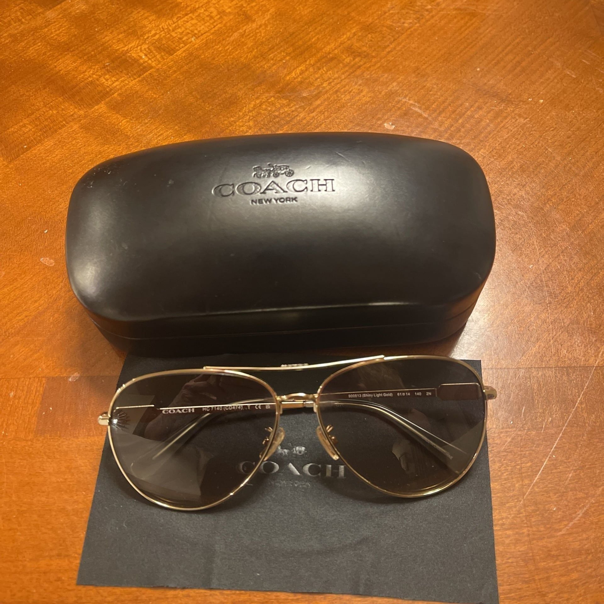 Coach HC7140 Gold Aviator Sunglasses with Gradient Lenses 2
