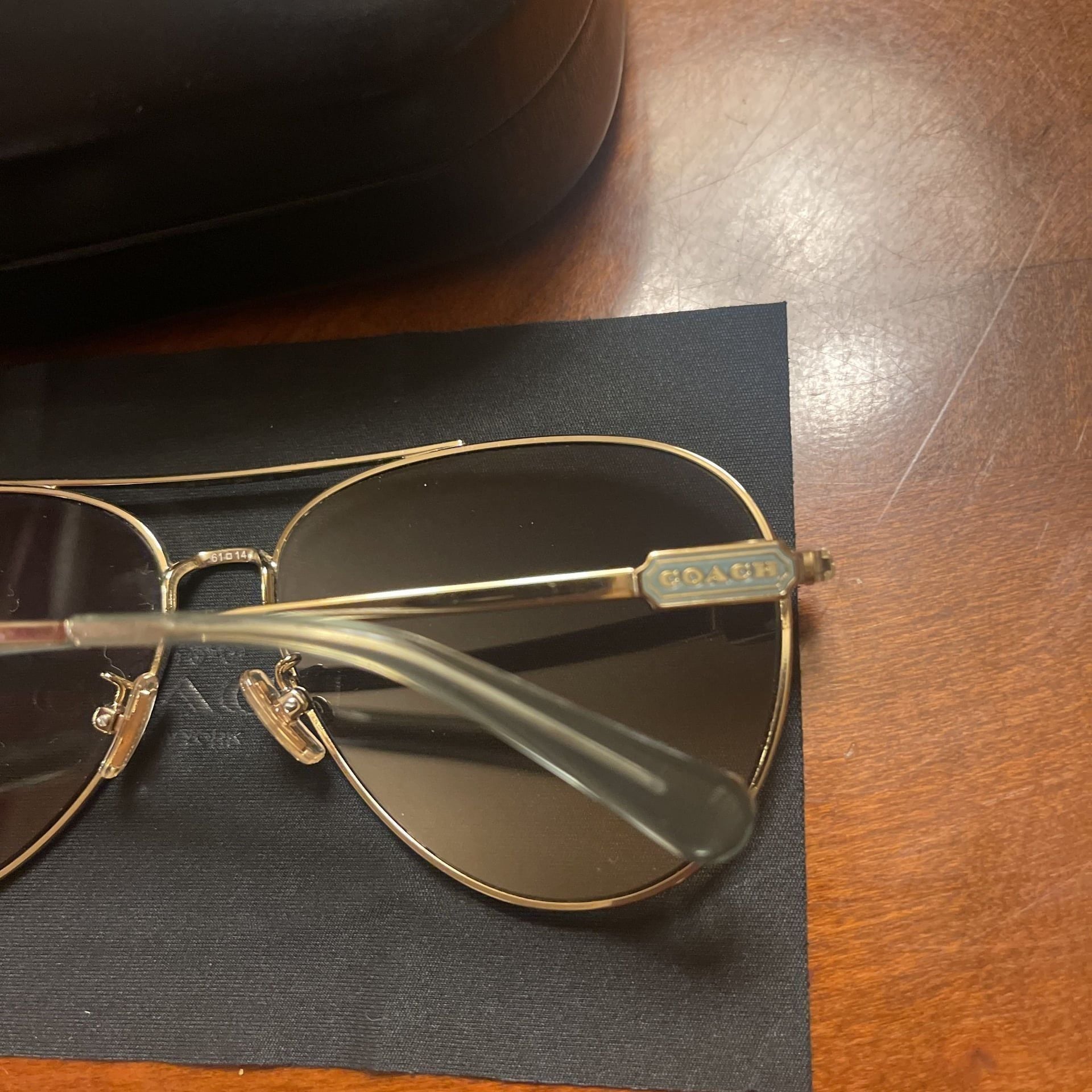Coach HC7140 Gold Aviator Sunglasses with Gradient Lenses 3