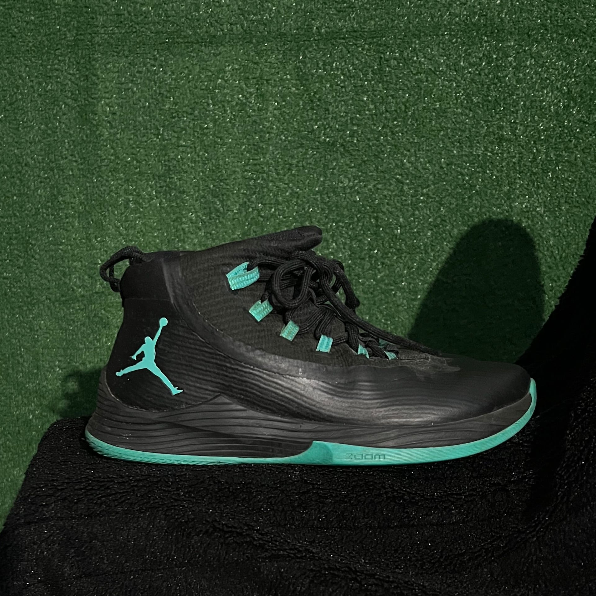 Jordan Ultra.Fly 2 Black Clear Jade Basketball Shoes
(1-0001) 4